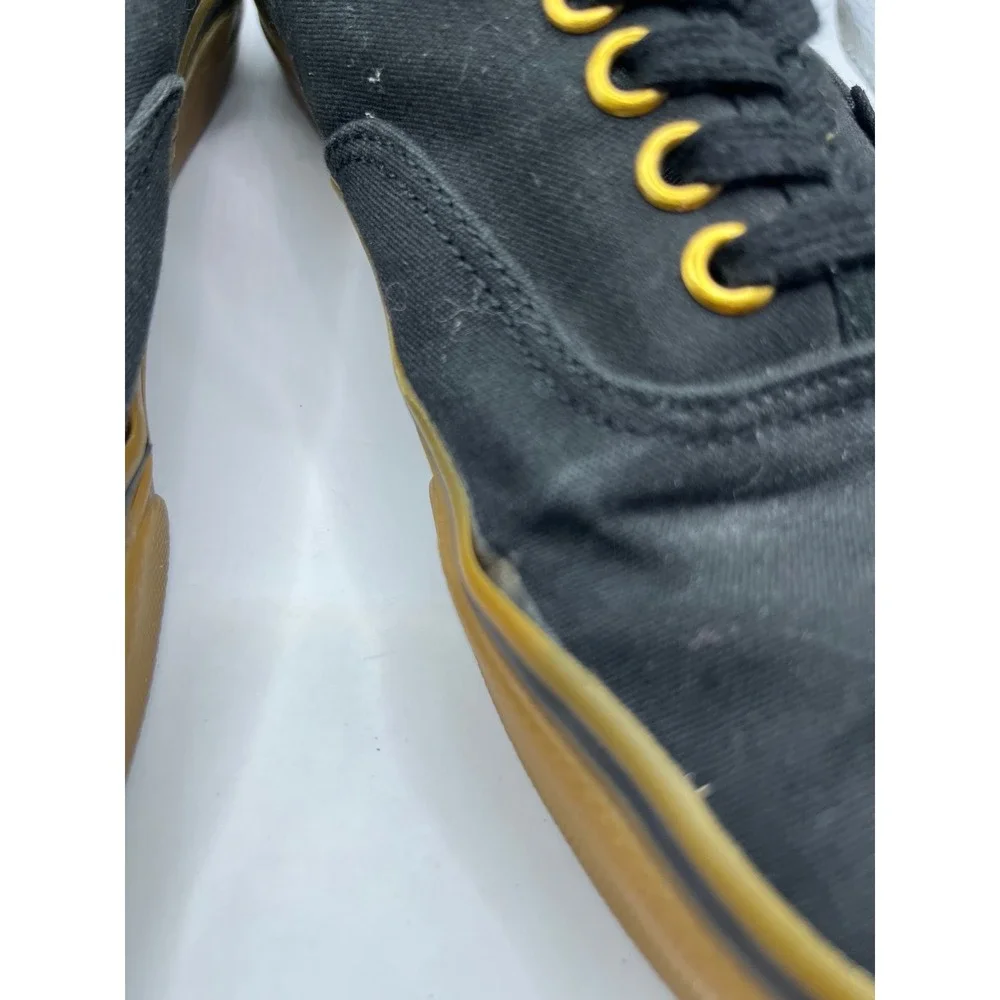 Vans Authentic‎ Black Gum Sole Canvas Sneakers Men US 7.5 Women US 9